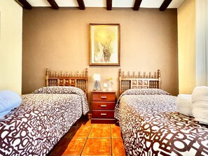 Room - Apartment in Galapagar With Pool and Garden (Galapagar)