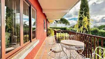 Comfort Cottage, 4 Bedrooms | Balkoni
