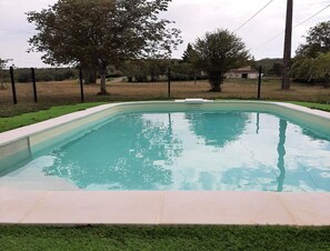 Pool - Pleasant Holiday Home in Salviac With Swimming Pool (Salviac)