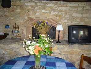 Comfort House, 1 Bedroom | Interior detail - Pleasant Holiday Home in Salviac With Swimming Pool (Salviac)