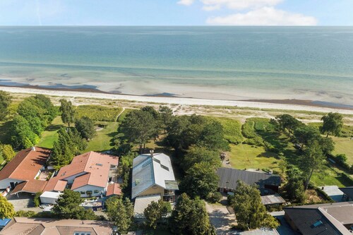 Beach house with sea view and private beach