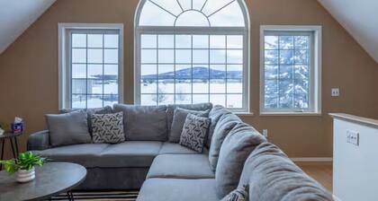 The Arctic and Aurora Luxury Lakehouse
