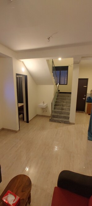 Imagen sin descripción, 5 de 8, botón