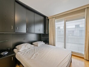 4 Schlafzimmer, Bügeleisen/Bügelbrett, Internetzugang