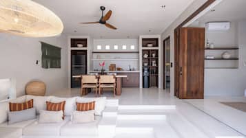 Luxury-Villa, 1 Schlafzimmer, Terrasse | Wohnbereich