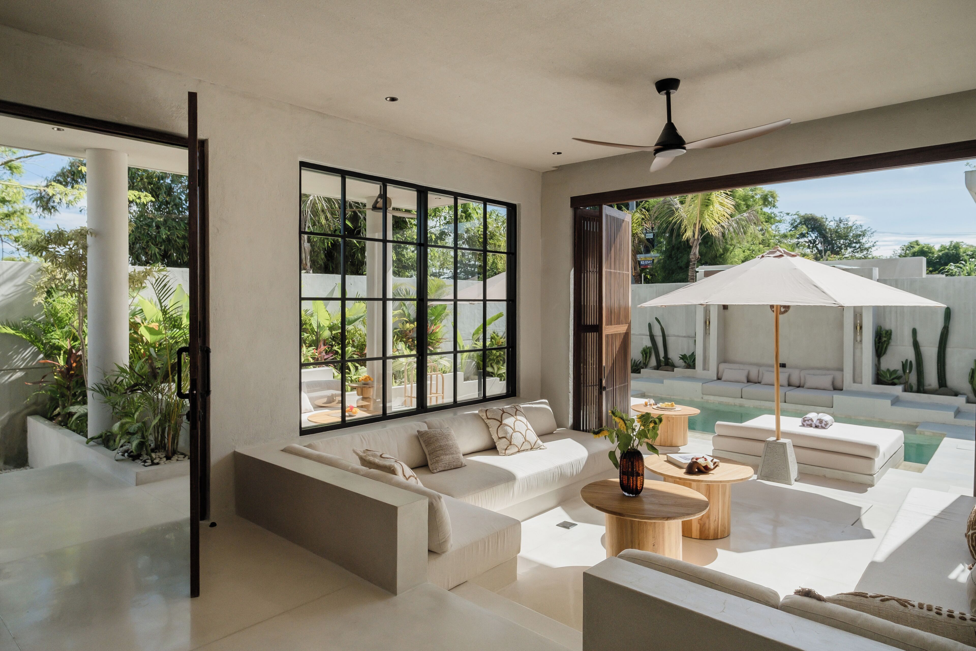 Luxury Villa, 2 Bedrooms, Balcony | Living area | LCD TV