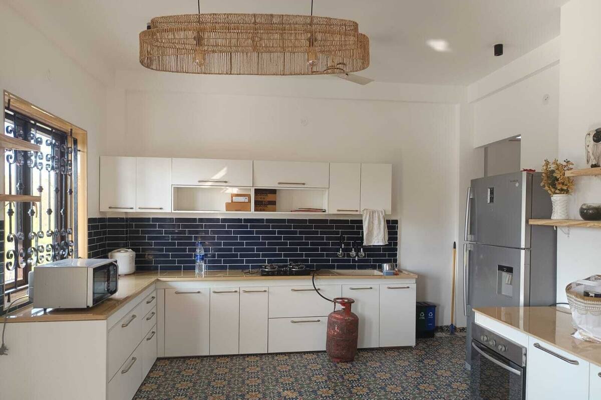 Suite, Patio, Hill View