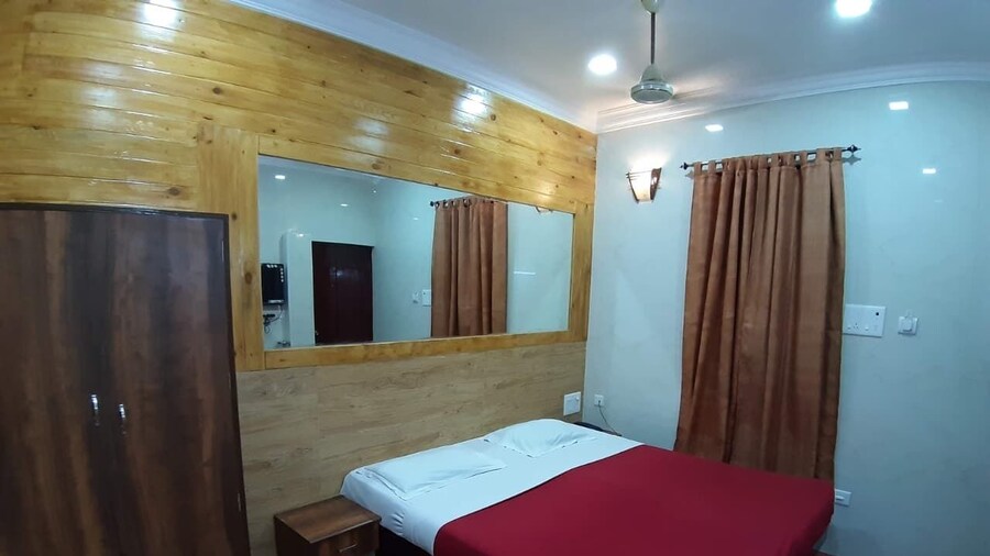 Ajantha Guest House