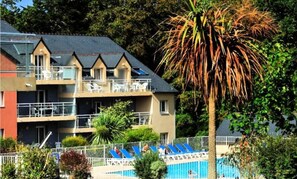 Pool - Apartment in Carantec Near Morlaix Golf (Carantec)