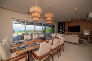 Interior - Casa Ohana 5 Bdrs Ocean View in Los Suenos (Jacó)