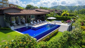 Interior - Casa Ohana 5 Bdrs Ocean View in Los Suenos (Jacó)