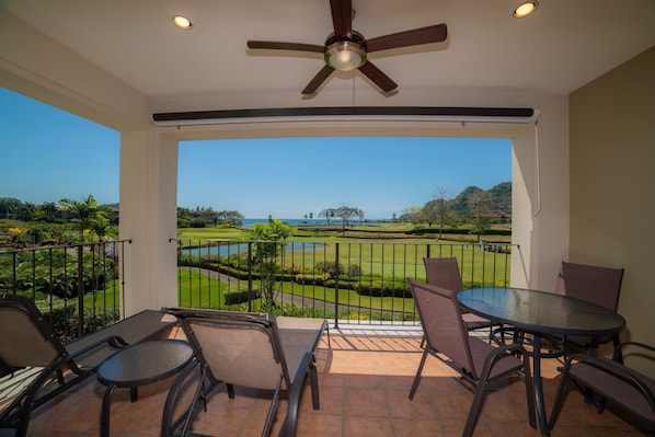 Front of property - Del Mar 2J 3 bdr Ocean View in Los Suenos (Jacó)