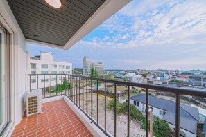 ห้องดีลักซ์ดับเบิล, ระเบียง, วิวเมือง