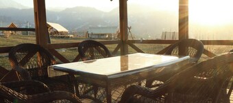 Nice 2-bedroom chalet with mountine view in charming Almaty