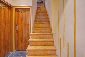 Staircase - Fabhotel Beverly Plaza (Mumbai)