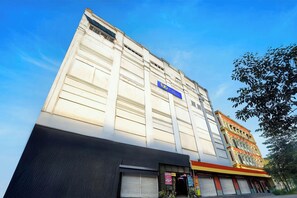 Exterior - Fabhotel Demattrie Budget (Kolkata)