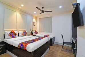 Egyptian cotton sheets, premium bedding, in-room safe, free WiFi - Fabhotel Demattrie Budget (Kolkata)