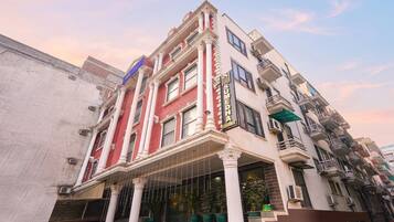 Façana frontal de l'allotjament