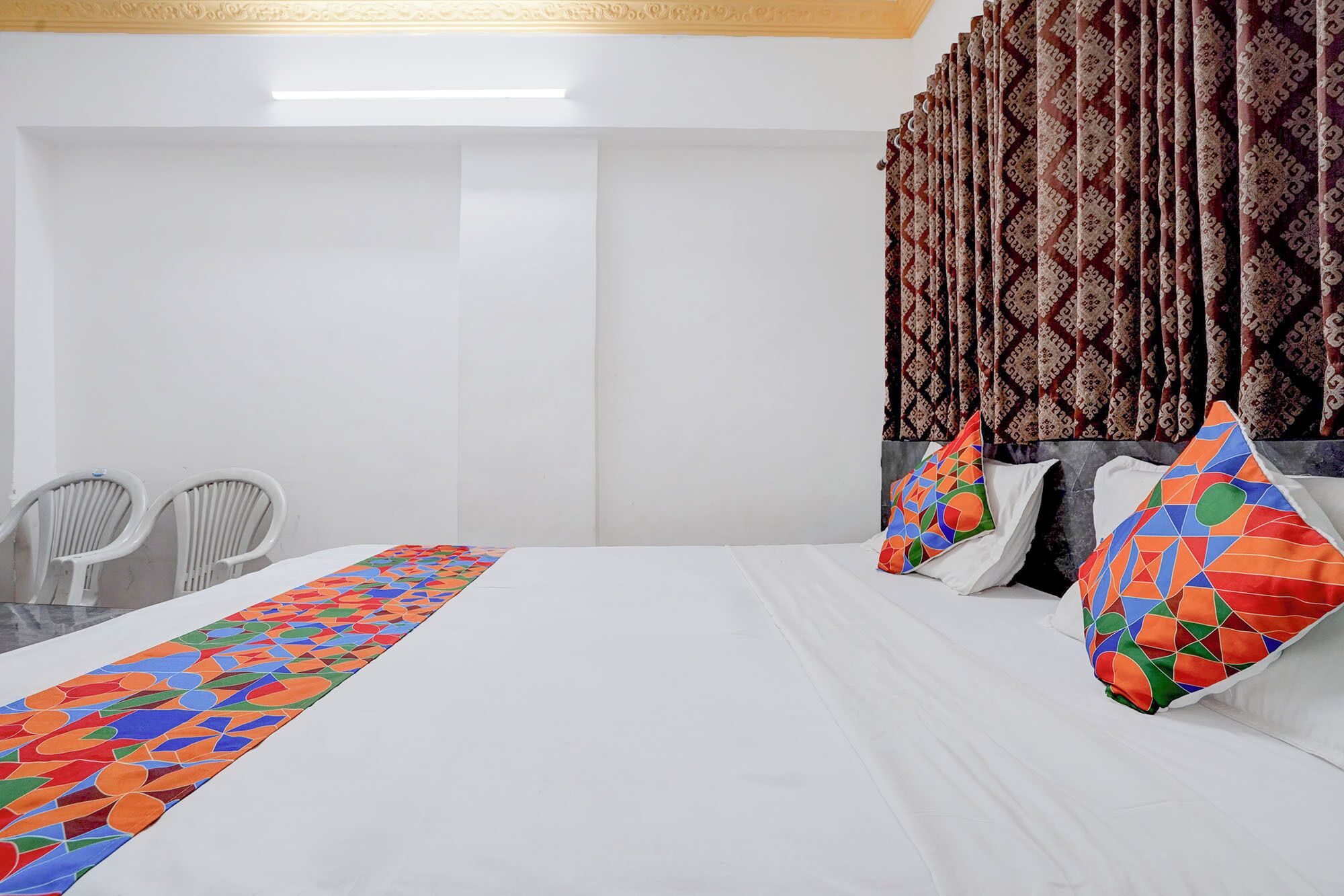 Egyptian cotton sheets, premium bedding, free WiFi, bed sheets