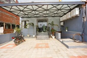 Property entrance - Fabhotel The Prasiddh (Agra)