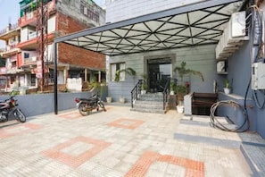 EntrĂ©e de lâhĂ©bergement