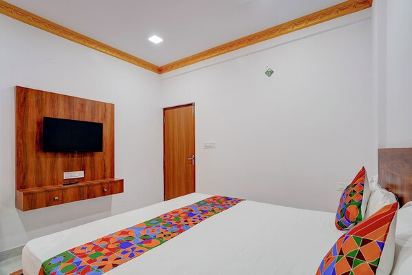 Egyptian cotton sheets, premium bedding, free WiFi, bed sheets