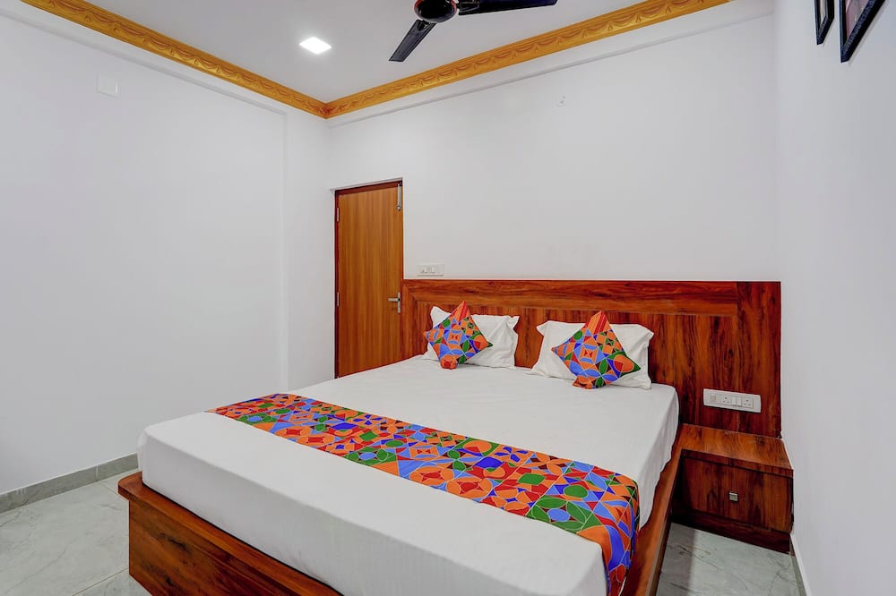 Fabhotel Guru Residency
