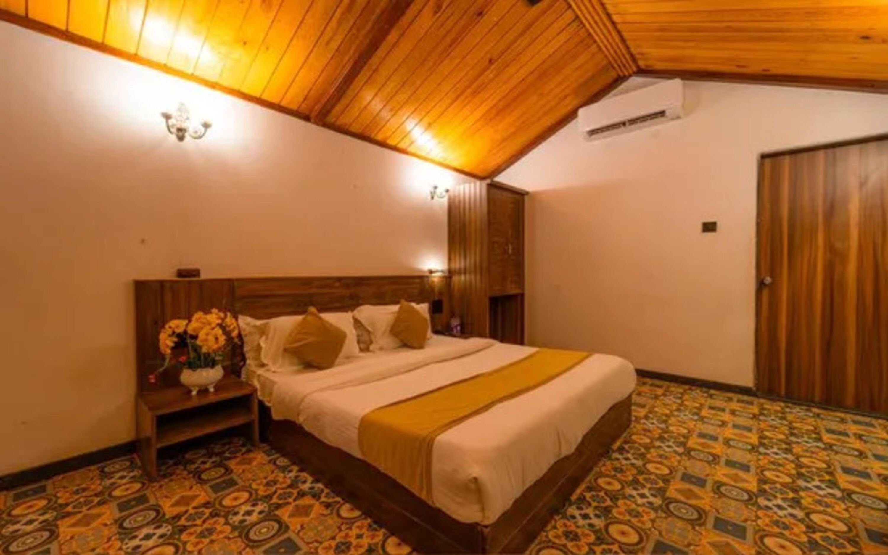 Deluxe Room | Egyptian cotton sheets, premium bedding, in-room safe, free WiFi