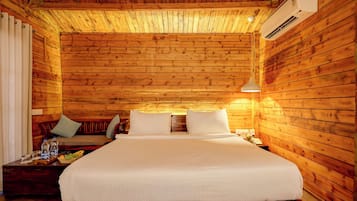 Egyptian cotton sheets, premium bedding, free WiFi, bed sheets