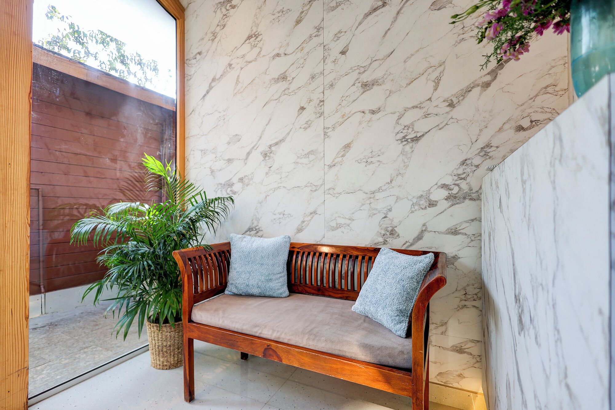 Coin salon dans le hall