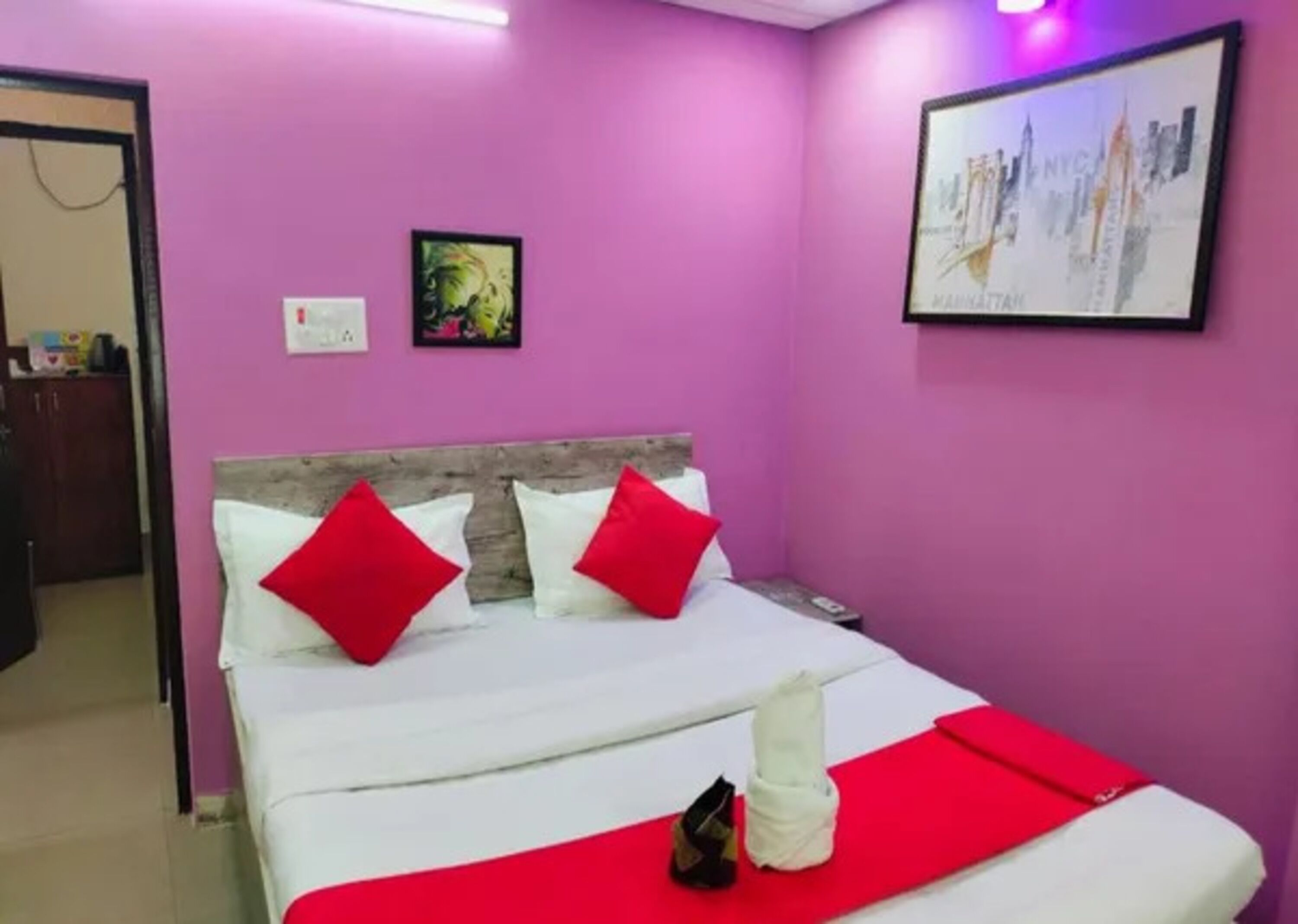 Deluxe Room | Egyptian cotton sheets, premium bedding, in-room safe, free WiFi