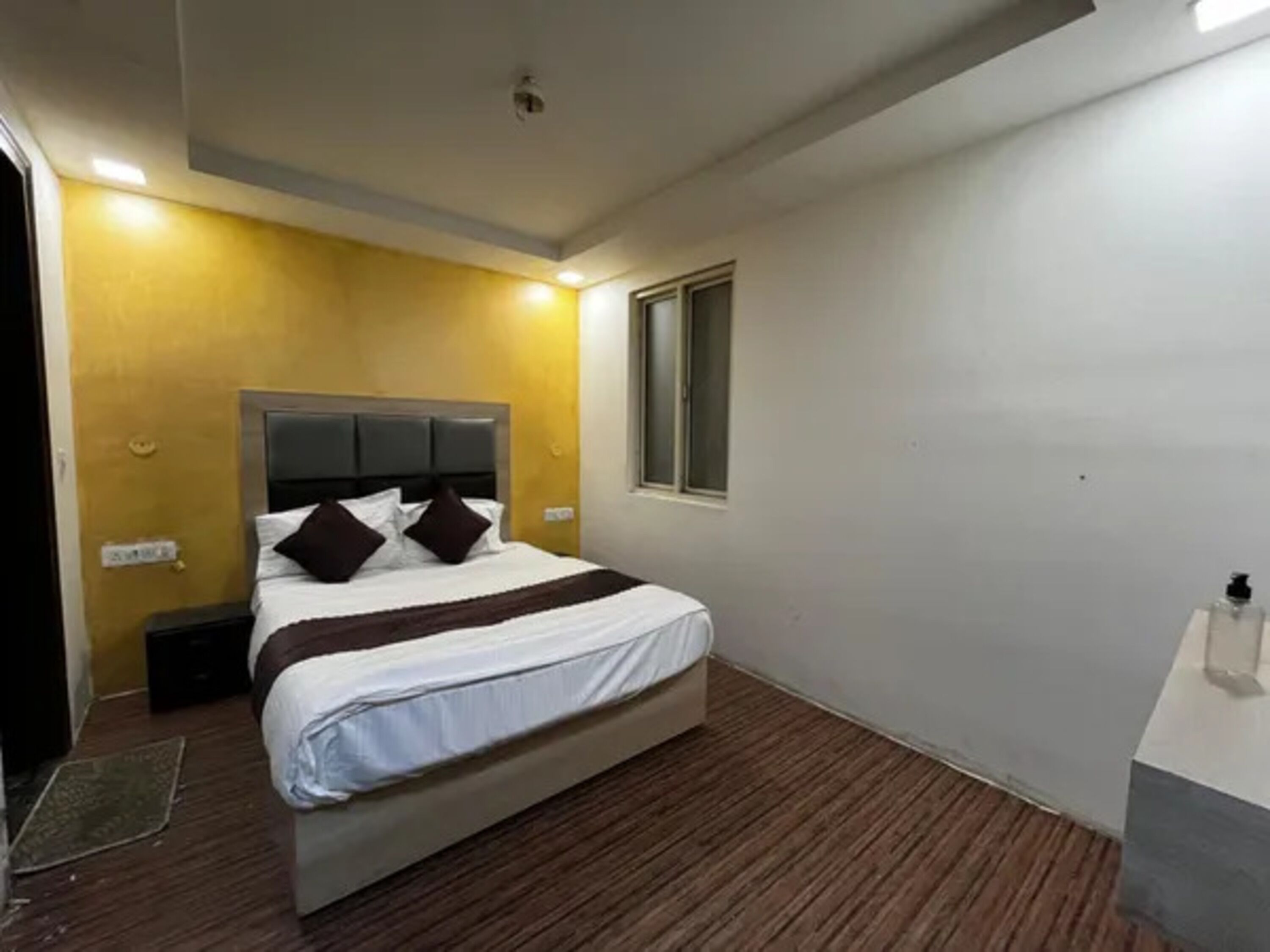 Deluxe Room | Egyptian cotton sheets, premium bedding, in-room safe, free WiFi