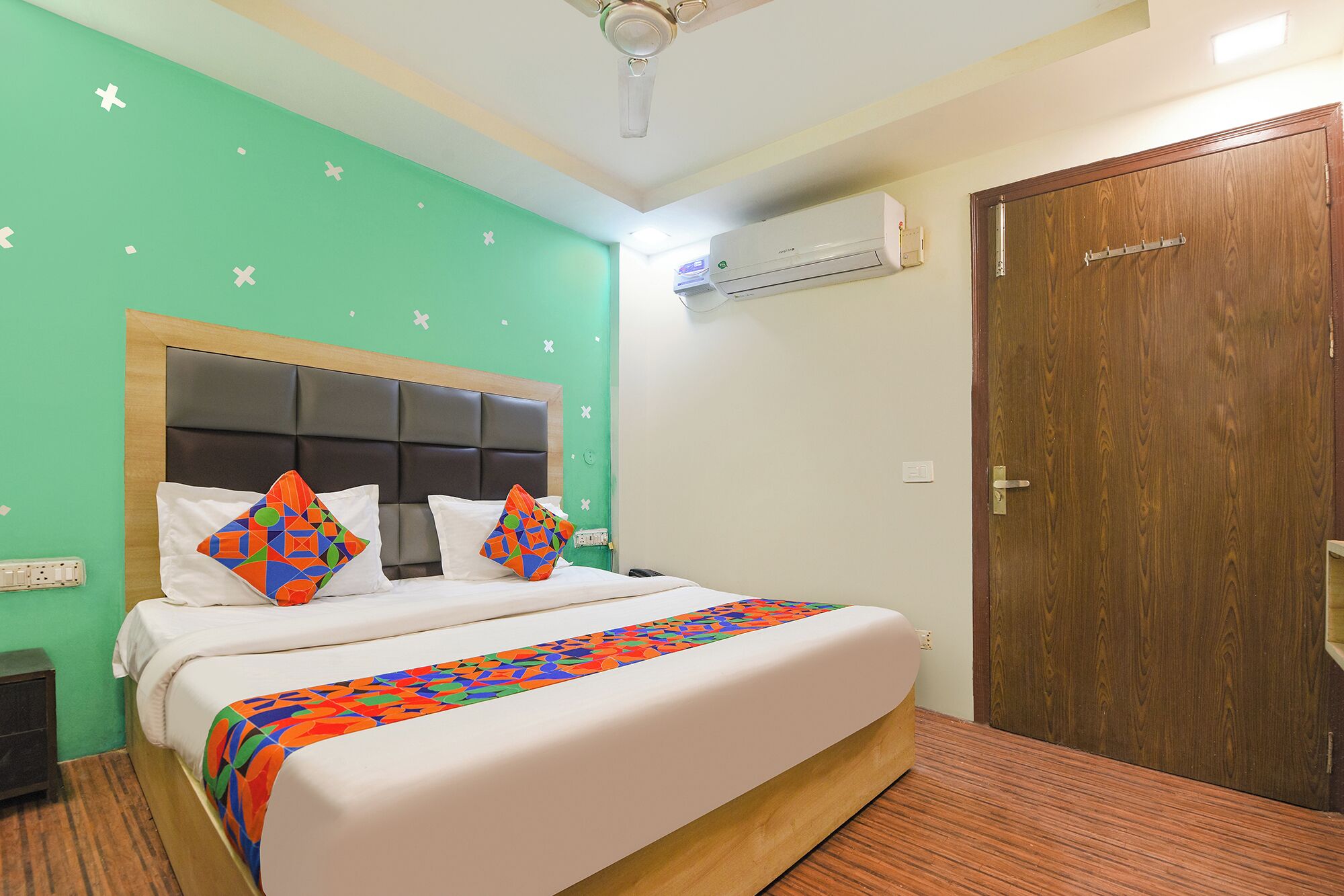 ผ้าปูที่นอนฝ้ายอียิปต์, เครื่องนอนระดับพรีเมียม, ตู้นิรภัยในห้องพัก