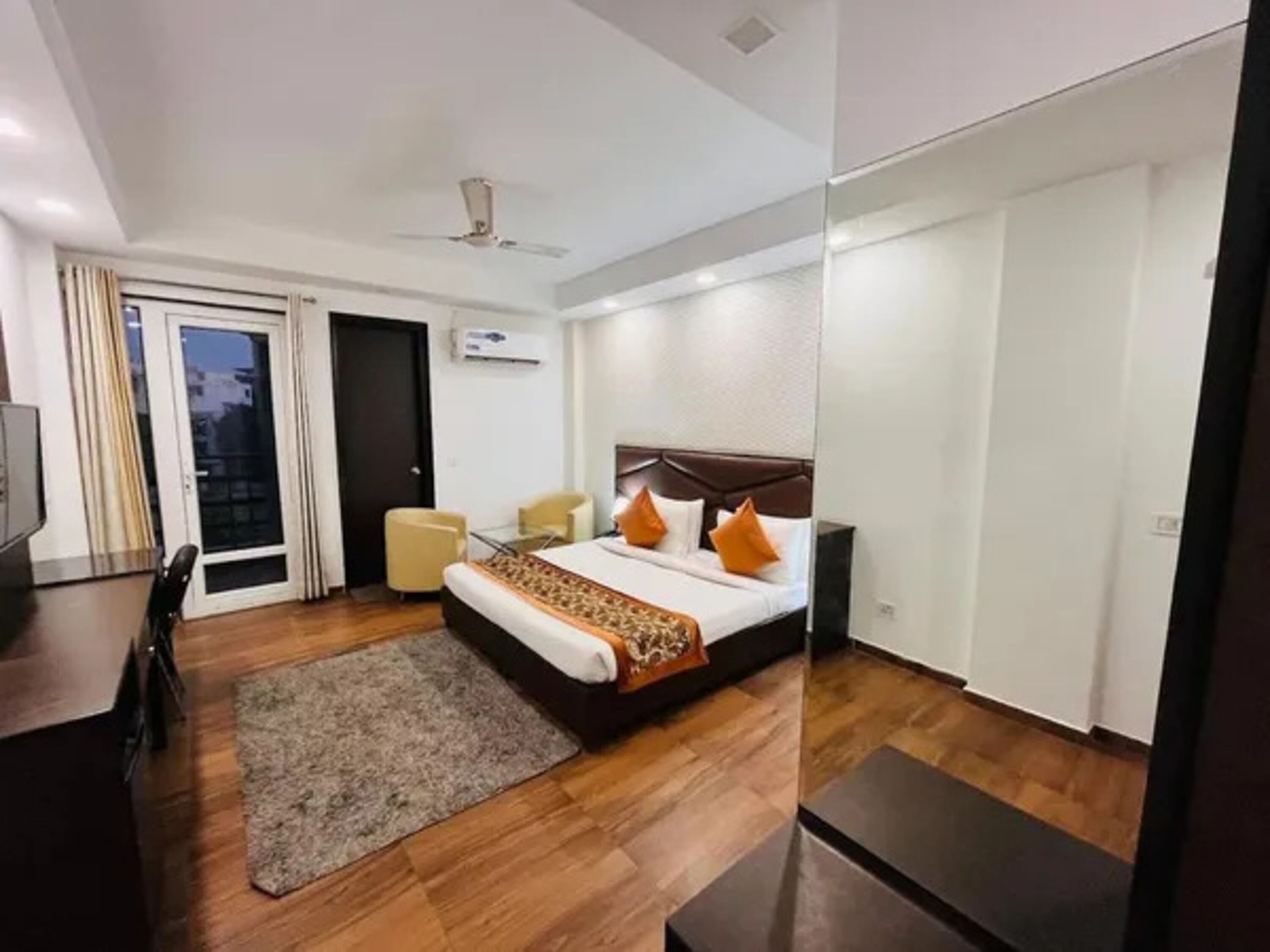 Deluxe Room | Egyptian cotton sheets, premium bedding, in-room safe, free WiFi