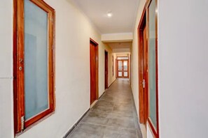 Lobby - Fabhotel Pantao Stay (Noida)