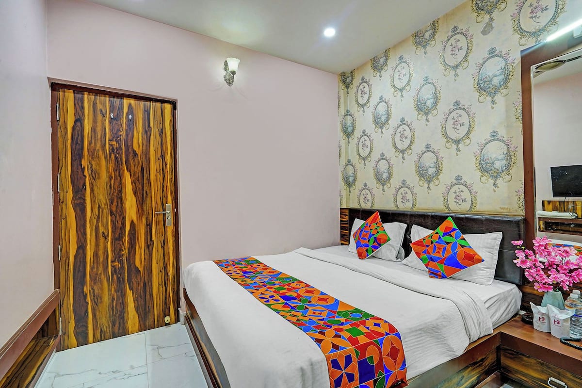 Deluxe Room | Egyptian cotton sheets, premium bedding, in-room safe, free WiFi