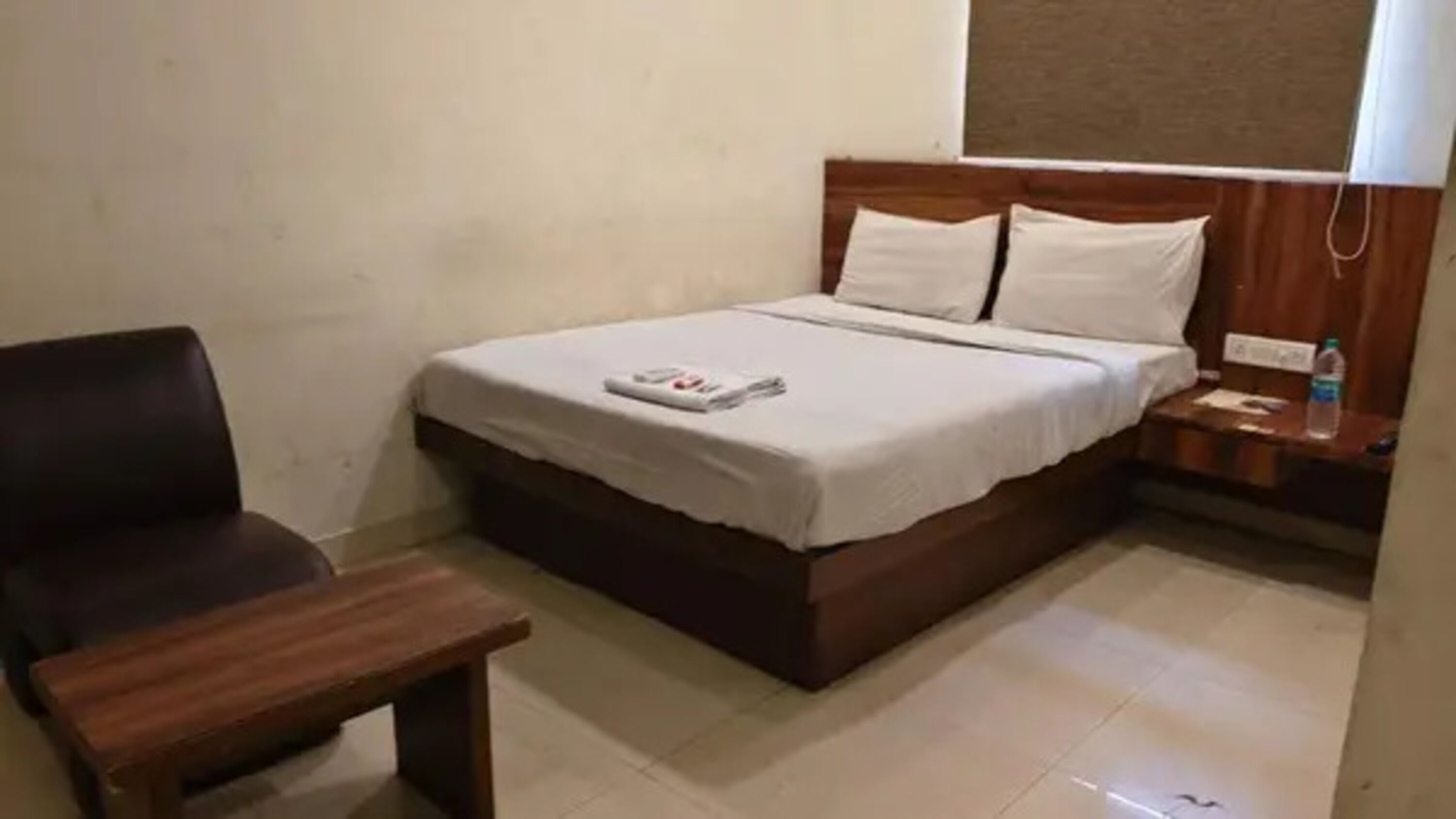 Luxury Suite | Egyptian cotton sheets, premium bedding, in-room safe, free WiFi