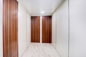 Lobby - Fabhotel Haven (Mumbai)