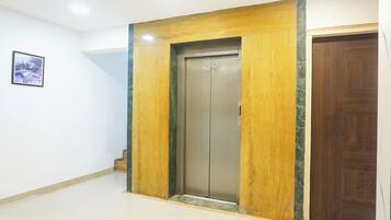 Elevator