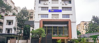 Fabhotel Vardhan Plaza