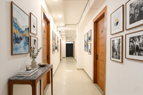 Fabhotel Royal Palace Peera Garhi