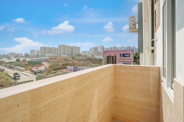 Balcony view - Fabhotel Global Stay (Bangalore)