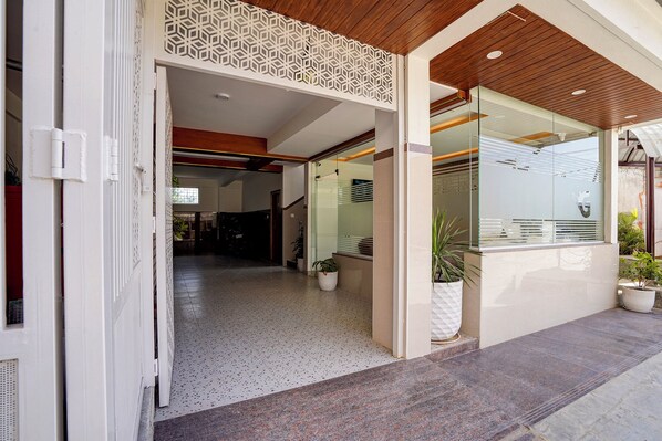 Entrada de la propiedad