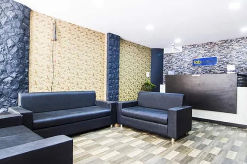 Fabhotel Grand Valley