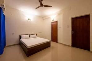 Room - Fabhotel Nayana Square (Chennai)