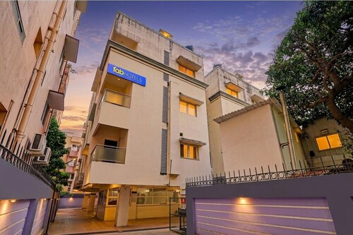 Fabhotel Neha