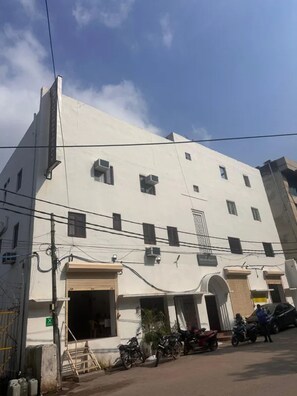 Exterior - Fabhotel Sv Grand (Hyderabad)