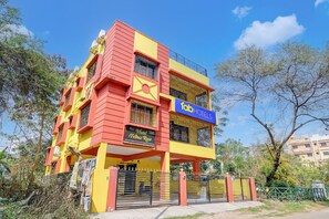 Exterior - Fabhotel Yellow Rose (Kolkata)