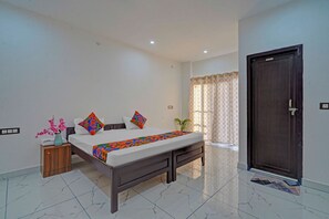 Deluxe Room - Fabhotel Park Palace (Bakshi Ka Talab)