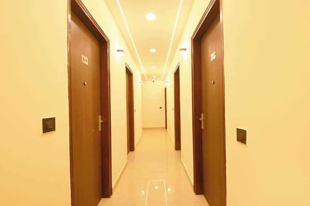 Fabhotel Pvs Grand